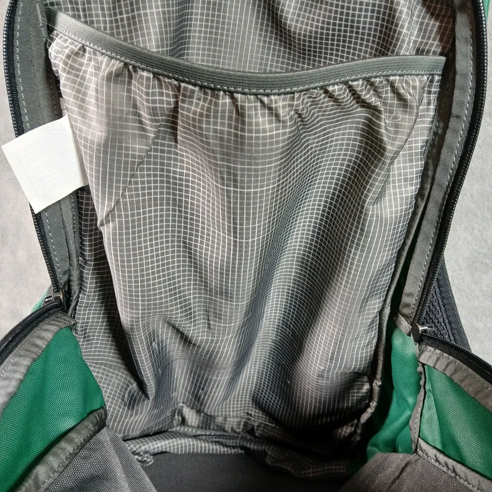 Timbuk2 Q Laptop Backpack Green Commuter Travel School Bag